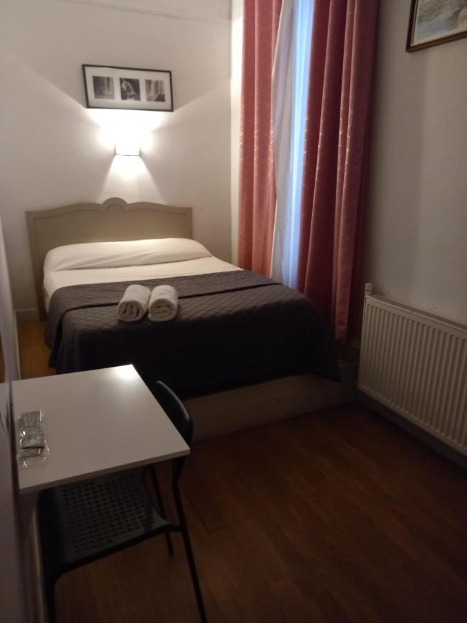 Hotel Residence De Bruxelles Париж Екстериор снимка